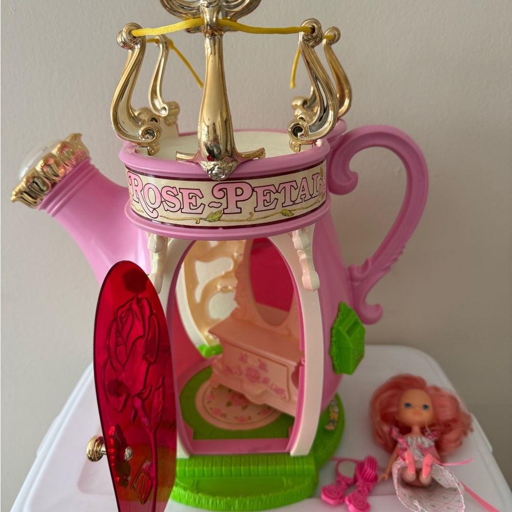 Rose petal place cottage with Rose petal doll